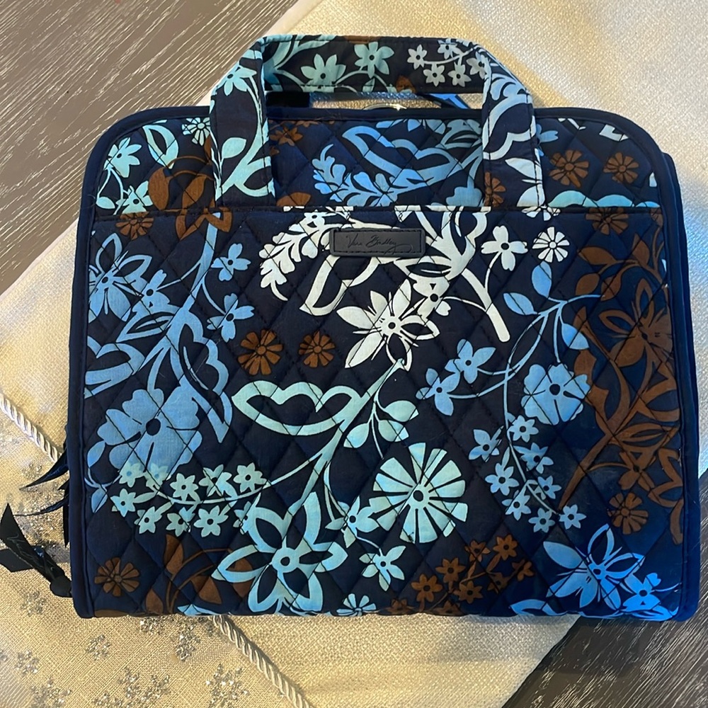 Vera Bradley travel organizer
